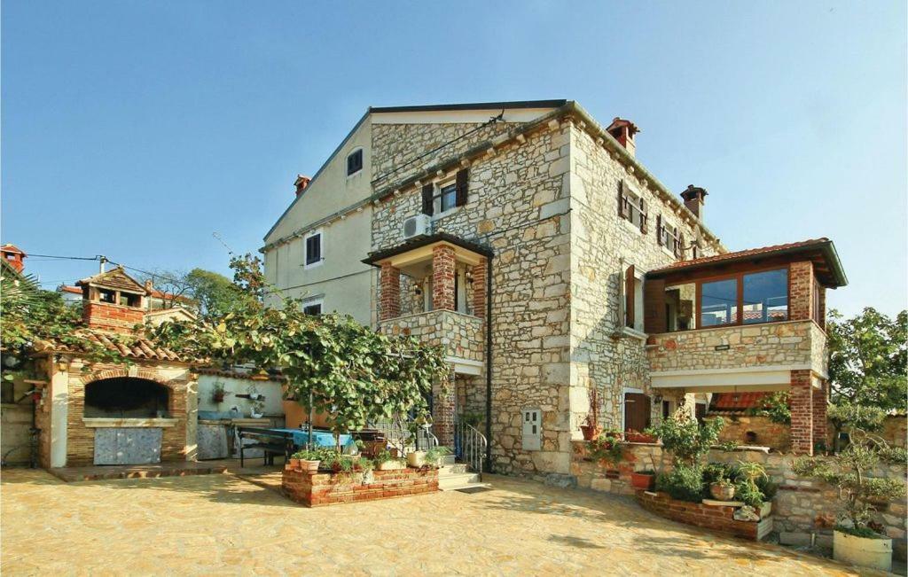 Mugeba 3 Bedroom Accommodation Poreč Zewnętrze zdjęcie