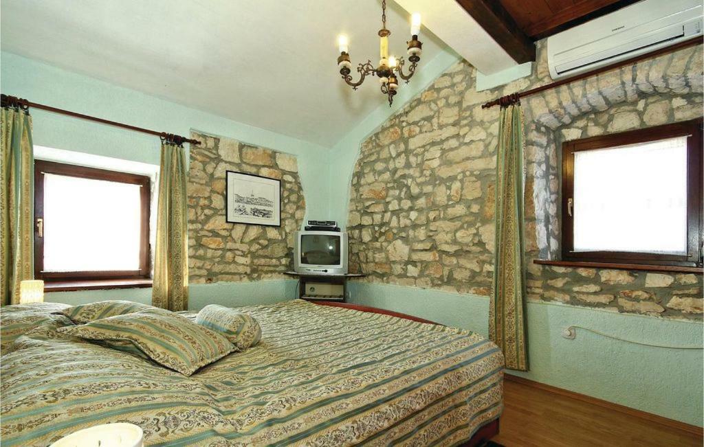 Mugeba 3 Bedroom Accommodation Poreč Zewnętrze zdjęcie