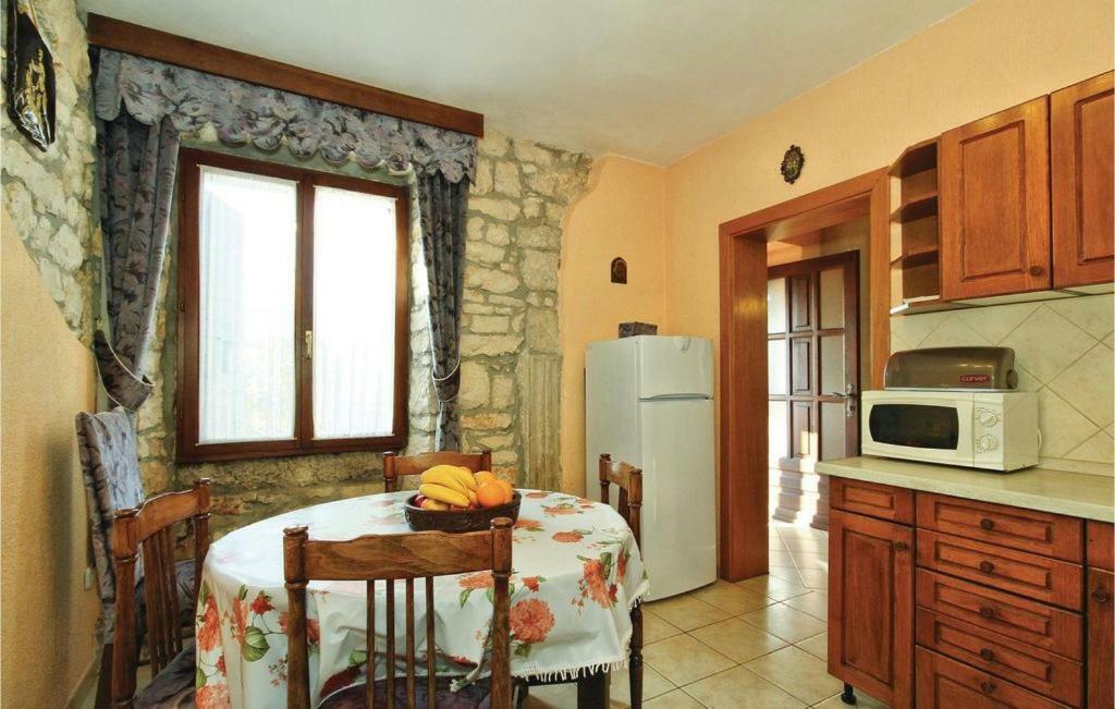 Mugeba 3 Bedroom Accommodation Poreč Zewnętrze zdjęcie